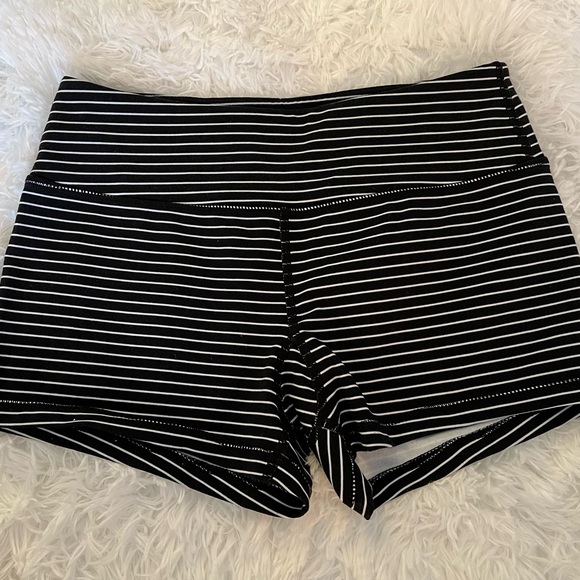 Savage barbell workout shorts size small - Picture 2 of 3